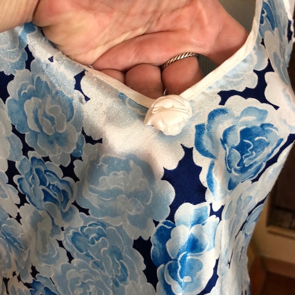 Vintage CHRISTIAN DIOR size M/L Silk Floral Long Nightie Classic Gown Blue White - Picture 4 of 16